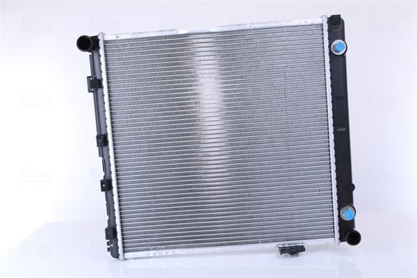 Mercedes W124 200e 230e Motor Su Radyatörü Klimalı